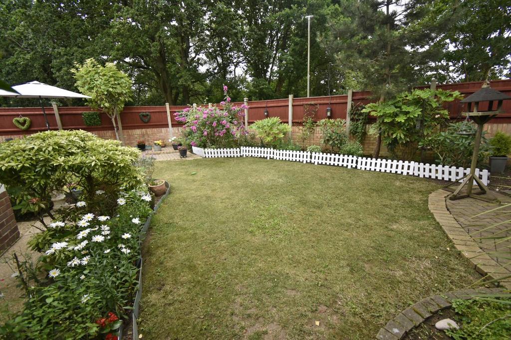 A rear garden 2.jpg