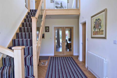 28 Anvil Crescent, Broadstone, BH18 9DY