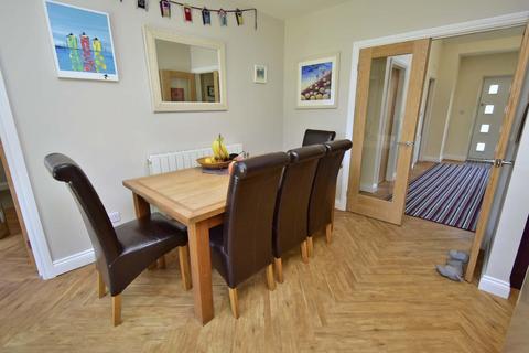 28 Anvil Crescent, Broadstone, BH18 9DY