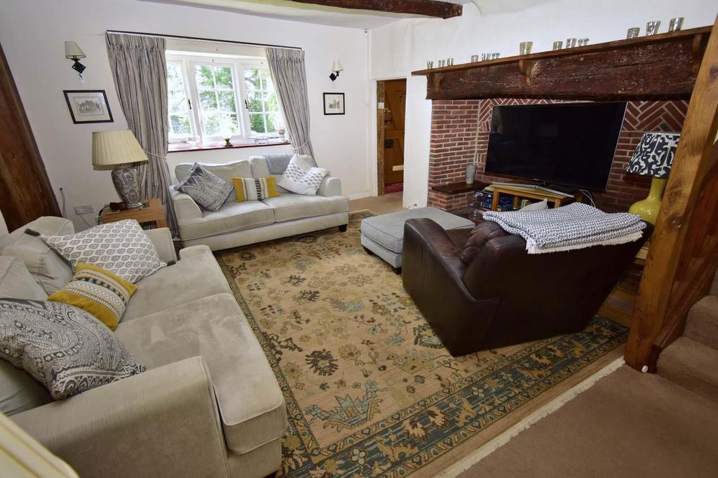 A sitting room 1.jpg