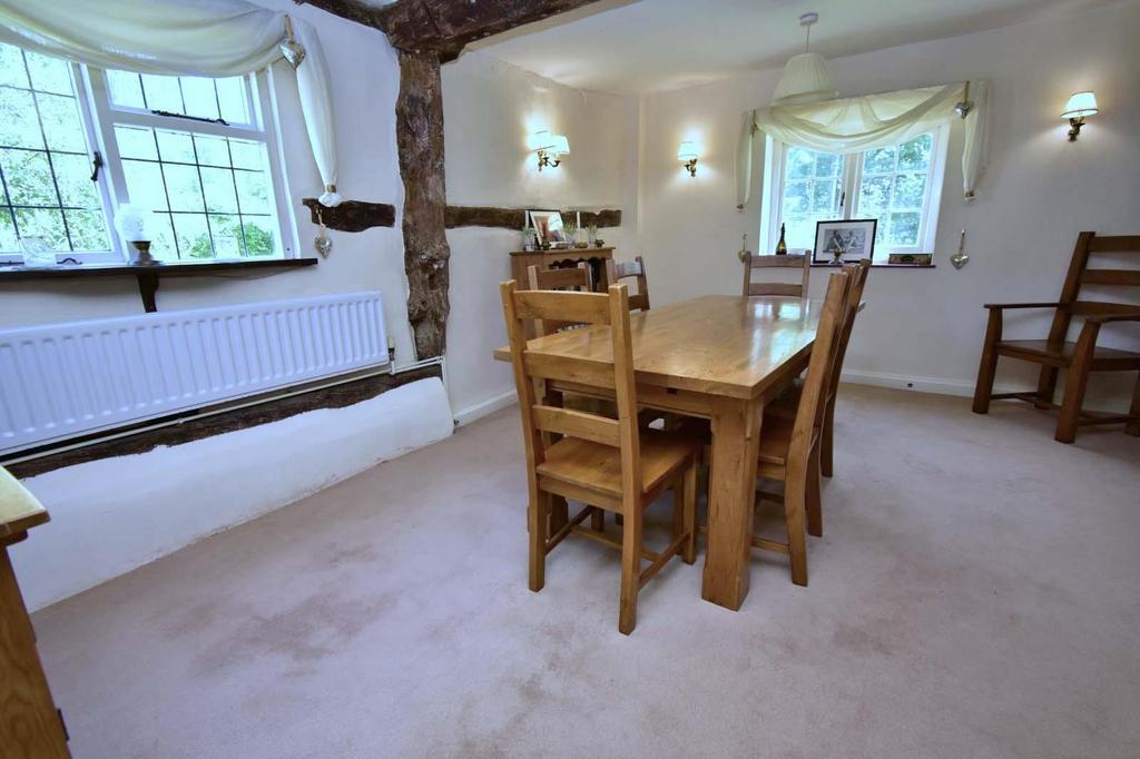 A DINING ROOM 1 edit