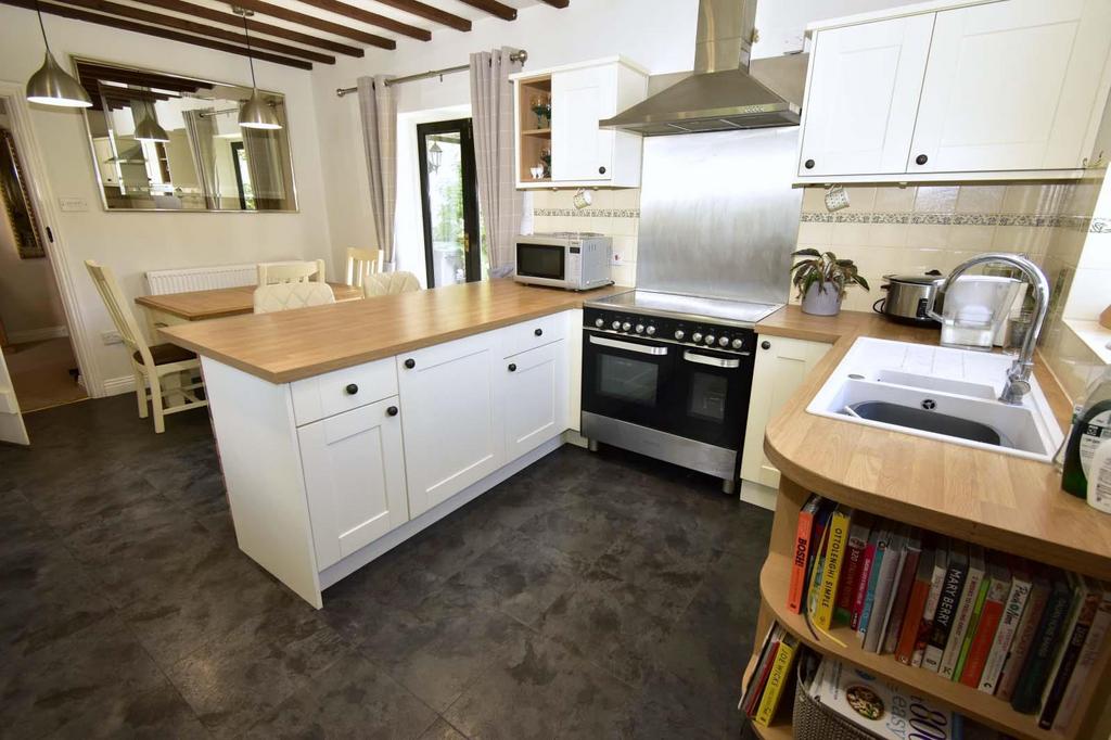 A kitchen 3.jpg