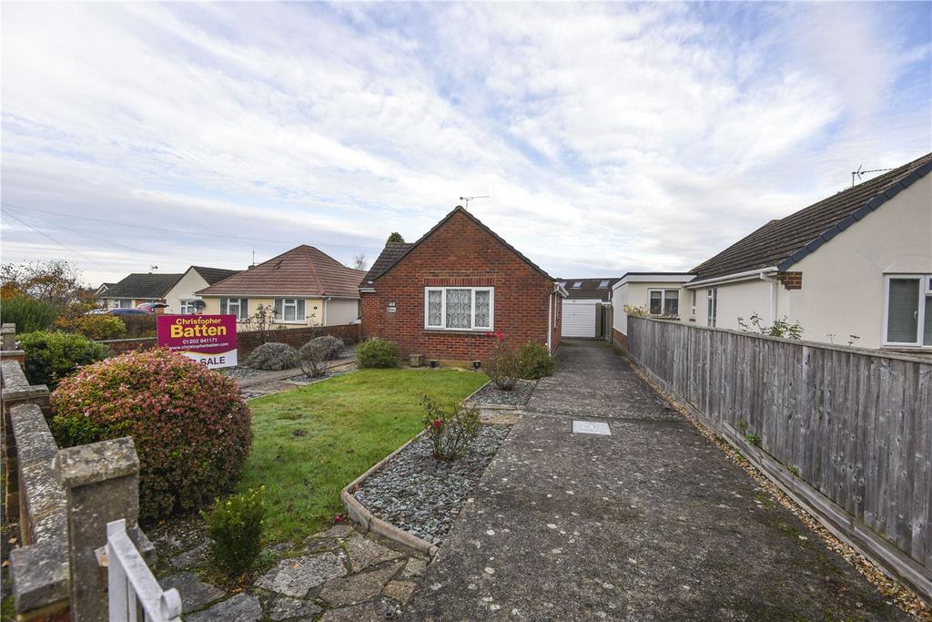 Merley Ways, Wimborne, Dorset, BH21 2 bed bungalow for sale £385,000