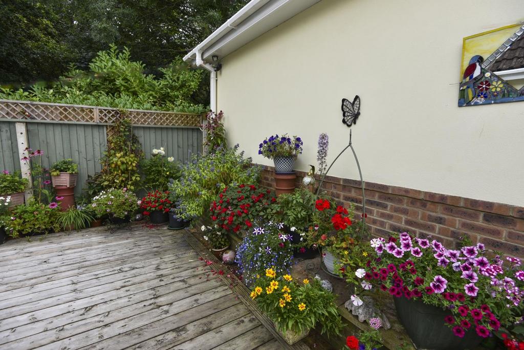 A garden deck 2(2).j
