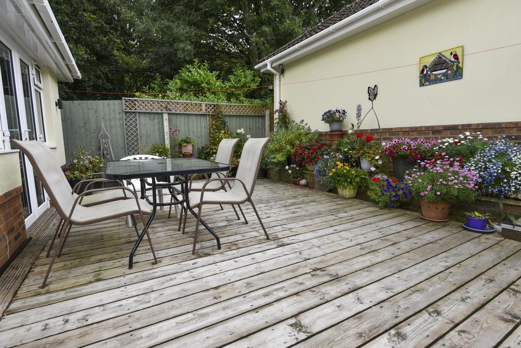 A garden deck(2).jpg