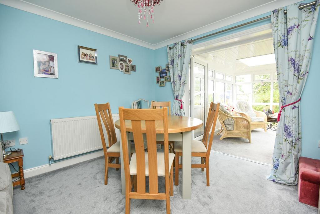 A dining room 1(2).j