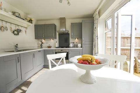 2 bedroom terraced house for sale - Wheatsheaf Road, Wimborne, Dorset, BH21