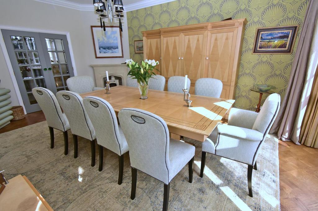 A dining room.jpg