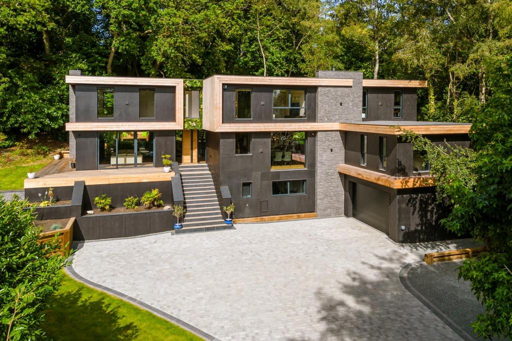 Park Homer Drive, Colehill, Wimborne, Dorset, BH21 5 bed detached house