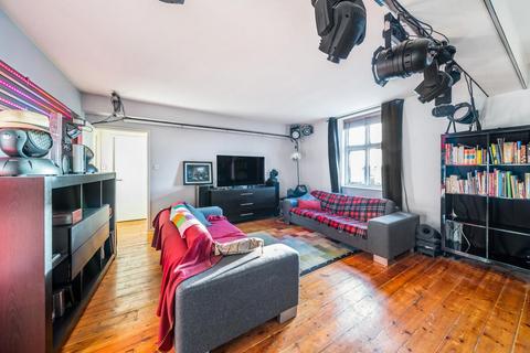 2 bedroom flat for sale, Cormont Road, Lambeth