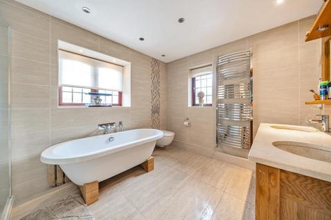 6 Ashton Place, Maidenhead, SL6 4TA