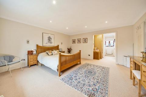 6 Ashton Place, Maidenhead, SL6 4TA