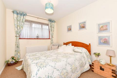 8 Elmington Close, Bexley, DA5 1LY