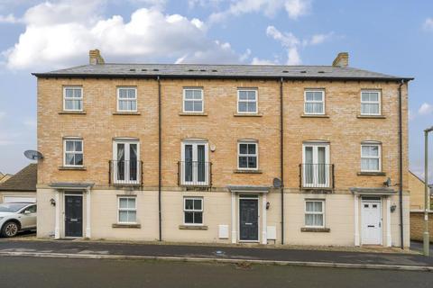 22 Appleford Drive, Carterton, OX18 1HT