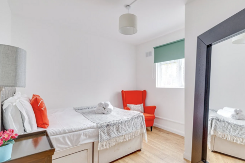 1 bedroom flat for sale, Hyde Crescent, London NW9