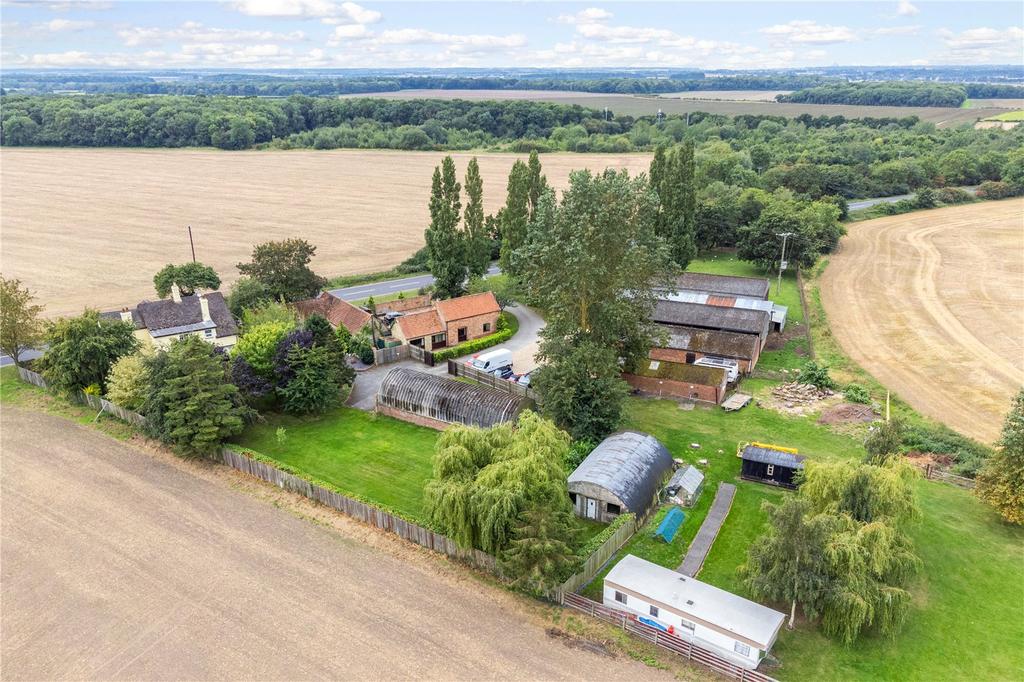 Brown Cow Farm, Rand, Market Rasen, Lincolnshire, LN8 5 bed equestrian