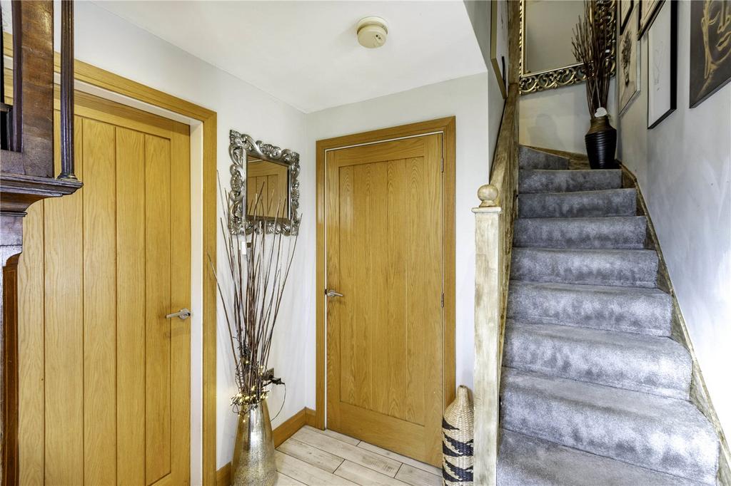 Manor Rise, Wadworth, Doncaster, South Yorkshire, DN11 4 bed detached
