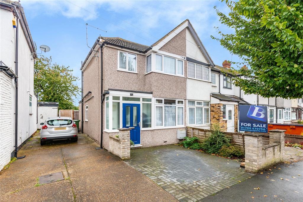 Elm Park Avenue, Hornchurch, RM12 2 bed end of terrace house for sale