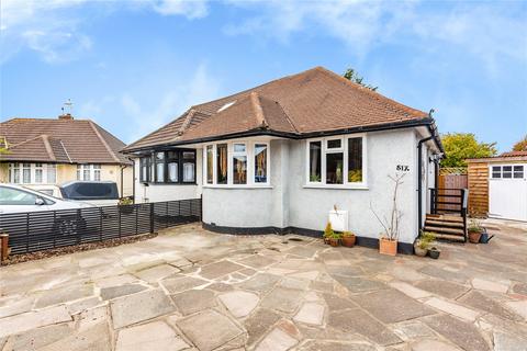 2 bedroom bungalow for sale, Maple Close, Hornchurch, RM12
