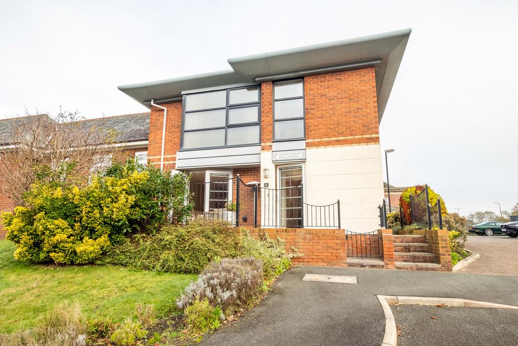 Bailey Avenue, Lytham St. Annes, FY8 2 bed apartment for sale £220,000