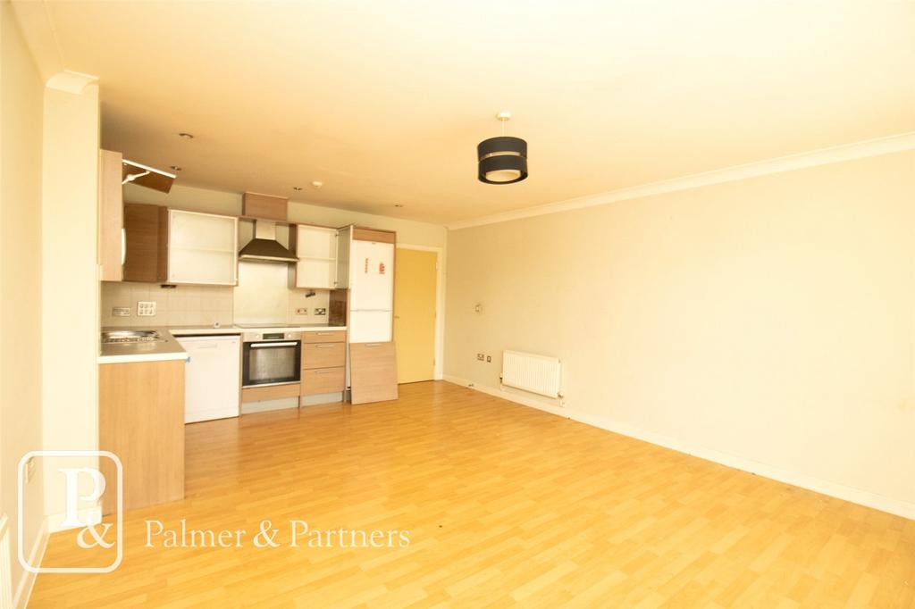 Rotary Way, Colchester, Essex, CO3 2 bed apartment for sale £165,000