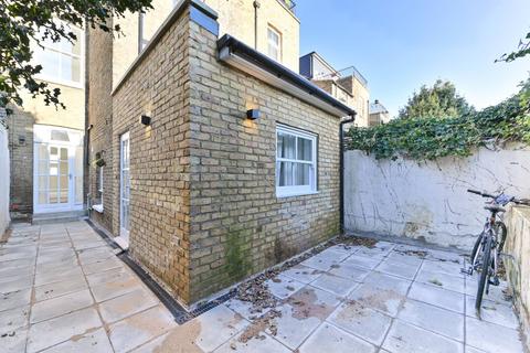 2 bedroom flat for sale, Waldegrave Road, Crystal Palace, London, SE19