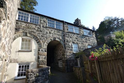 Glyder, Yr Hen Ysgoldy, Cader Road, Dolgellau LL40 1RU