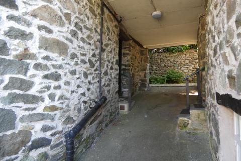 Wyddfa, Yr Hen Ysgoldy Cader Road, Dolgellau, LL40 1RU