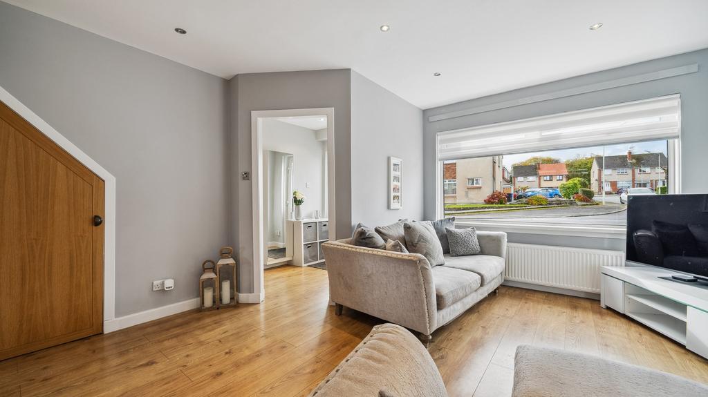 Swift Bank, Hamilton, Lanarkshire, ML3 8PX 3 bed semidetached house