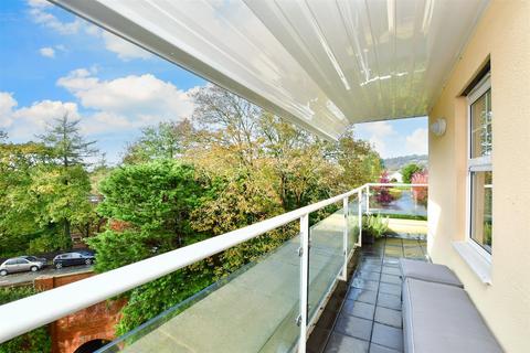 2 bedroom penthouse for sale, Wray Common Road, Reigate, Surrey