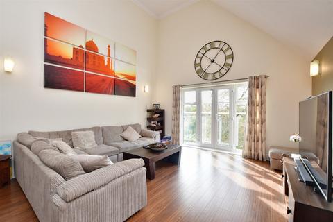 2 bedroom penthouse for sale, Wray Common Road, Reigate, Surrey