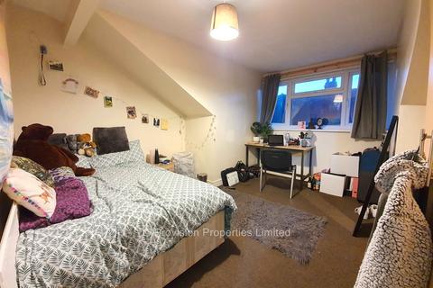 6 bedroom terraced house to rent, Beamsley Terrace, Hyde Park LS6