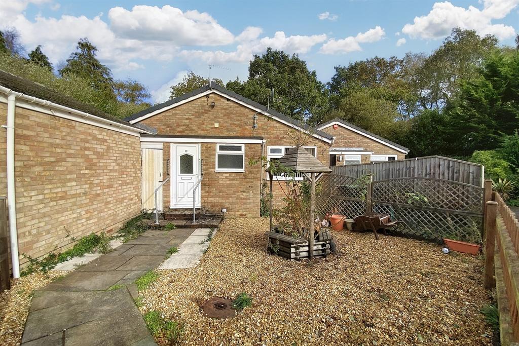Ferndown 1 bed terraced bungalow for sale £200,000