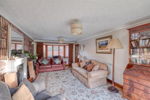 Woodland Corner Chestnut Close, Fernhill Heath, Worcester, WR3 7SZ