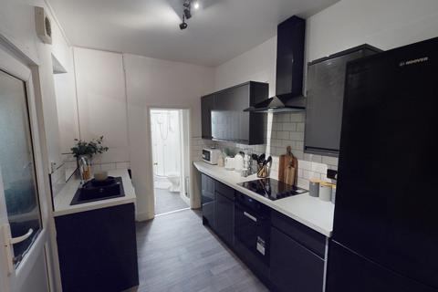undefined, 4 Grimsby Terrace, City Centre, Nottingham, NG3 1DN
