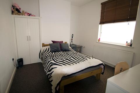 undefined, 3 Grimsby Terrace, City Centre, Nottingham, NG3 1DN