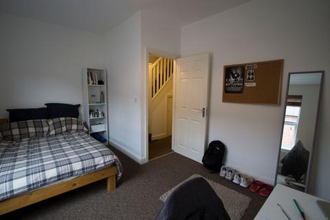 undefined, 3 Grimsby Terrace, City Centre, Nottingham, NG3 1DN