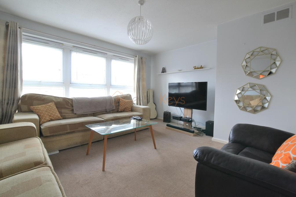 Meadow Lane, Dunston, Gateshead, Tyne and Wear 2 bed flat for sale £66,000