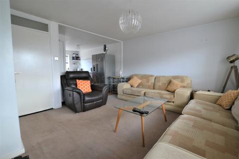 2 bedroom flat for sale, Meadow Lane, Dunston, Gateshead, Tyne and Wear
