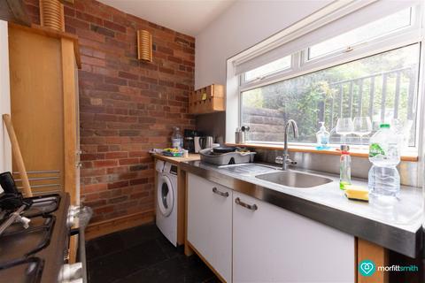 3 bedroom semi-detached house for sale, Oxted Road, Wincobank, S9 1BP