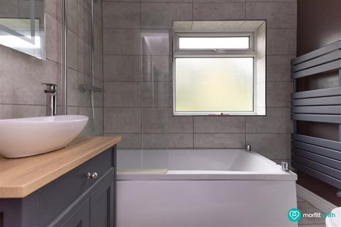 62 Oxted Road, Sheffield, S9 1BP