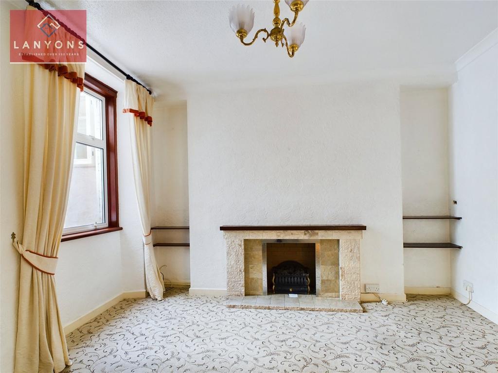 Penrhys Road, Ystrad, Pentre, Rhondda Cynon Taf, CF41 3 bed terraced