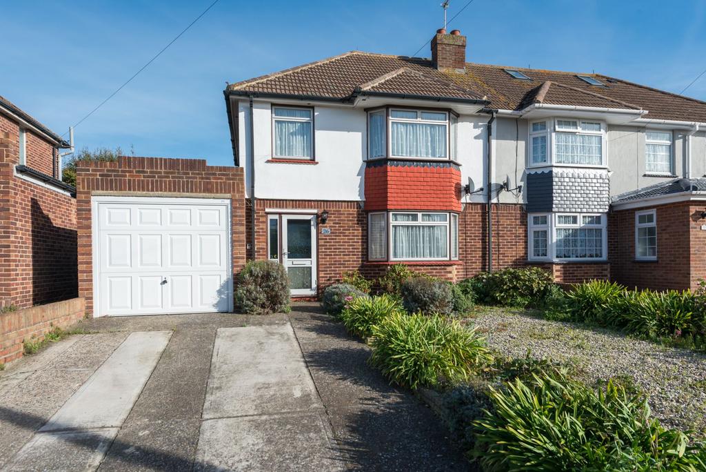 Rydal Avenue, Ramsgate, CT11 3 bed semidetached house £325,000