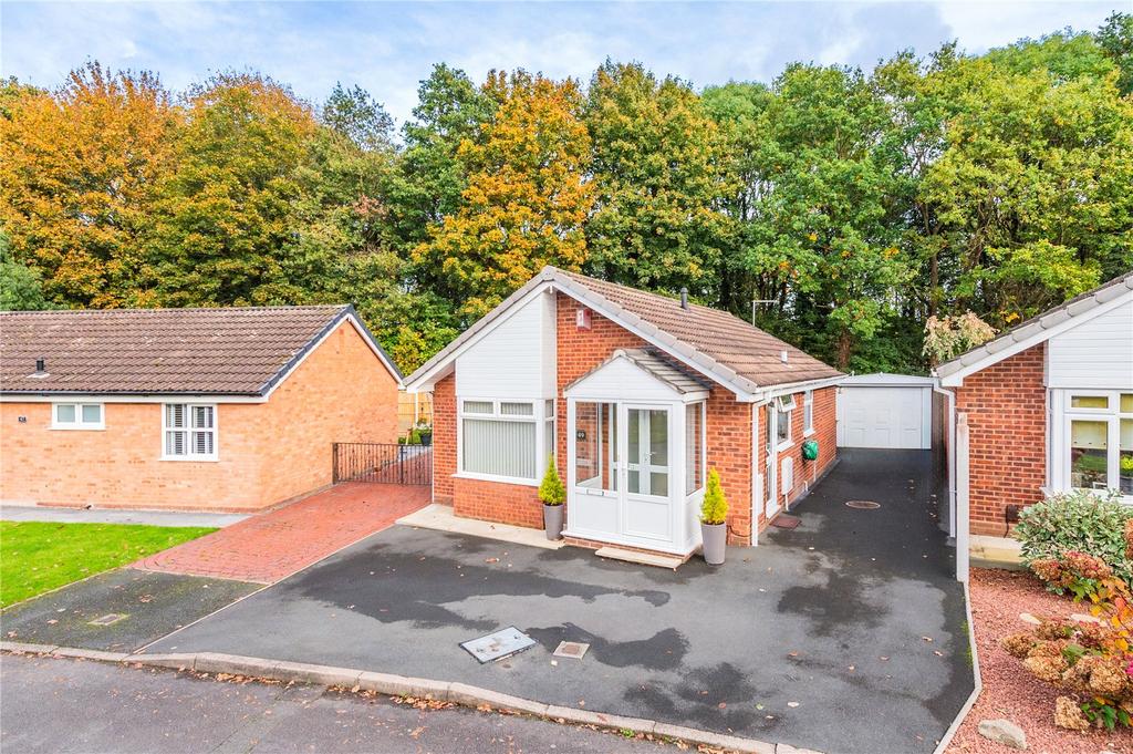 Berberis Road, Leegomery, Telford, Shropshire, TF1 2 bed bungalow for