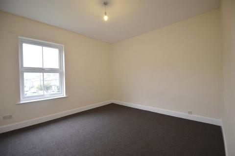 3 bedroom terraced house to rent, Denbigh Road, Norwich NR2