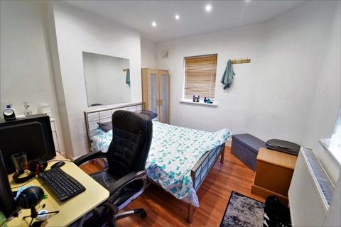 undefined, 30 Palin Street, Nottingham, NG7 5AG