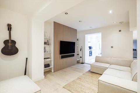 2 bedroom flat for sale, Gloucester Place, London, NW1.