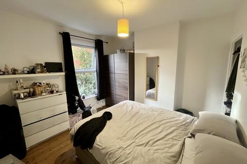 2 bedroom terraced house to rent, Ena Avenue, Sneinton, Nottingham, NG2