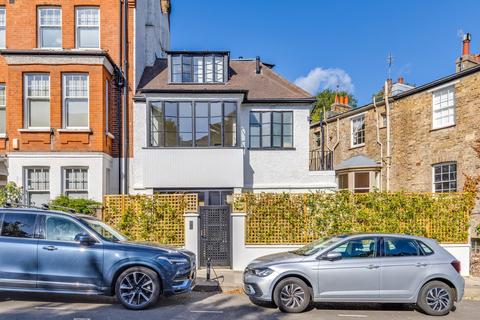 33 Willoughby Road, London, NW3 1RT