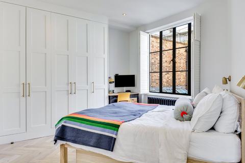 33 Willoughby Road, London, NW3 1RT
